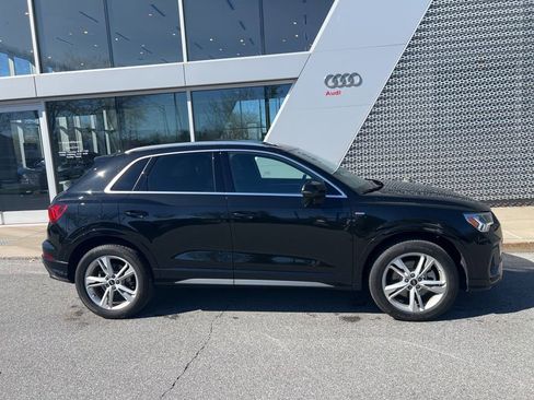 Used 2023 Audi Q3 2.0T Premium w/ Convenience Package image 15