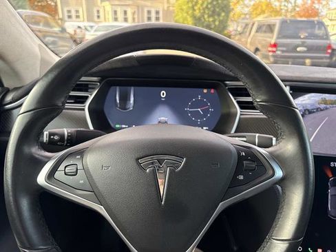 Used 2014 Tesla Model S P85 image 28