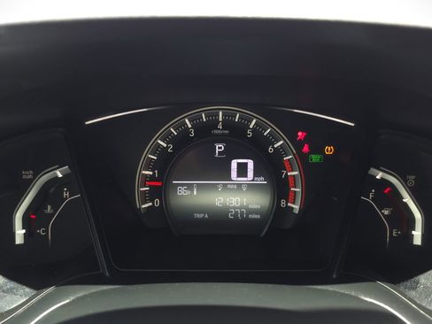 Used 2018 Honda Civic Sport image 22