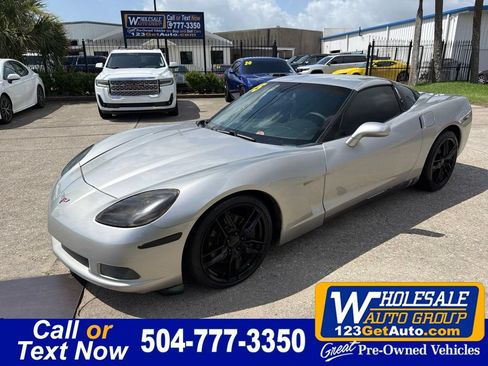 Used 2005 Chevrolet Corvette Coupe w/ Preferred Equipment Group RWD image 1