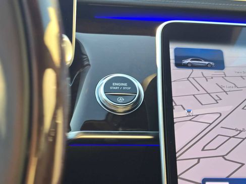 Used 2024 Mercedes-Benz S 580 4MATIC Sedan image 32