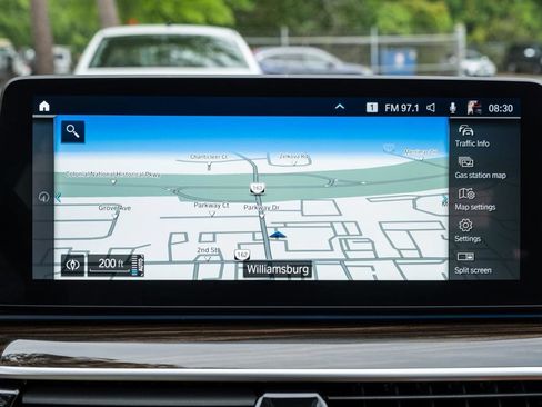 Used 2023 BMW 530e xDrive w/ Premium Package AWD/4WD image 19