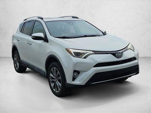 Used 2017 Toyota RAV4 Limited FWD image 3