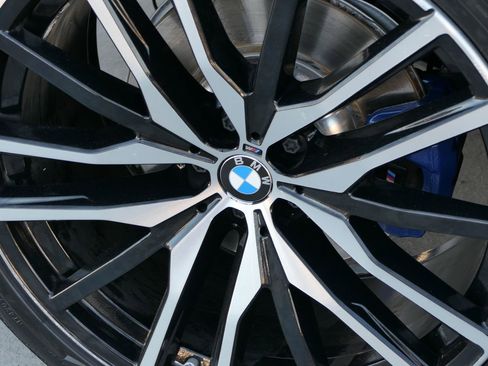 Used 2024 BMW X6 xDrive40i w/ Premium Package image 10