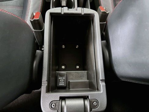 Used 2024 Mitsubishi Outlander Sport AWD image 33