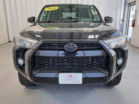 Used 2016 Toyota 4Runner SR5 image 3