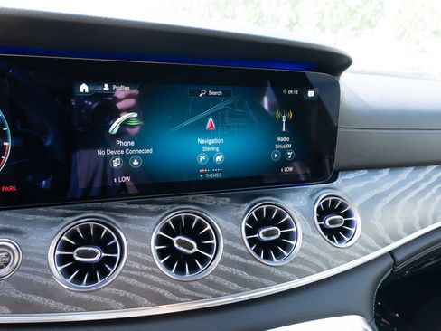 Used 2021 Mercedes-Benz AMG GT 63 image 33