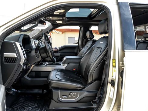 Used 2017 Ford F250 Platinum w/ Platinum Ultimate Package image 4