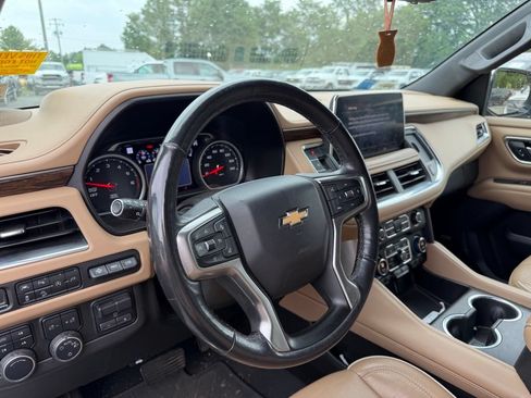 Used 2021 Chevrolet Tahoe Premier w/ Premium Package AWD/4WD image 21