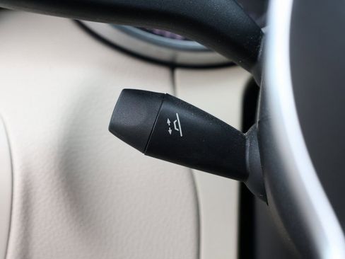 Used 2019 Mercedes-Benz C 300 w/ Premium Package image 40