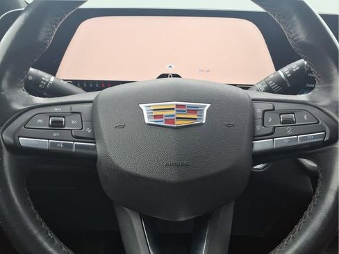Used 2024 Cadillac XT4 Premium Luxury image 15
