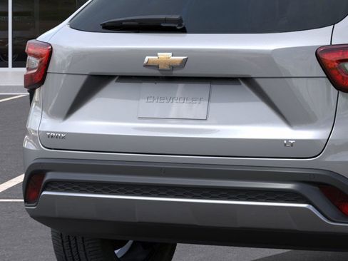 New 2026 Chevrolet Trax LT w/ Driver Confidence Package image 38