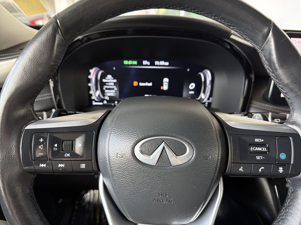 Used 2025 INFINITI QX60 Luxe AWD/4WD image 12