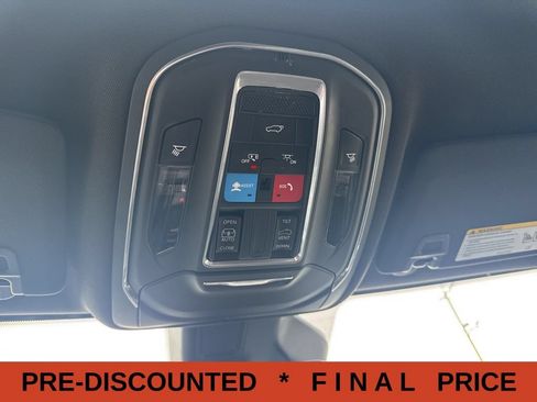 Used 2023 Jeep Grand Cherokee L Laredo AWD/4WD image 33