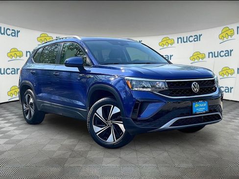 Used 2023 Volkswagen Taos SE AWD/4WD image 1