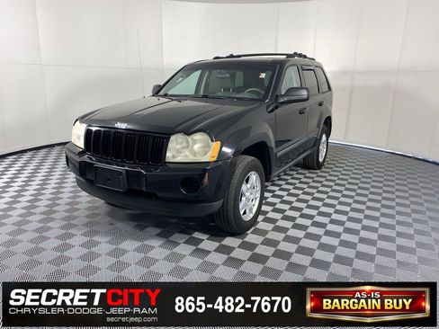 Used 2007 Jeep Grand Cherokee Laredo w/ Cargo Convenience Group image 3