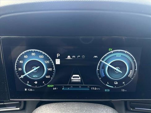 Used 2025 Hyundai Elantra SEL image 11