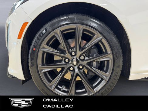 Certified 2023 Cadillac CT5 V w/ Premium Package image 9