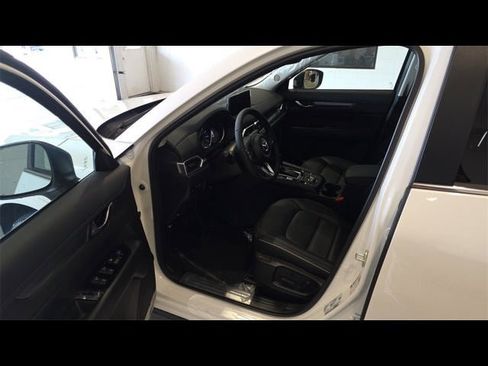 New 2025 MAZDA CX-5 AWD 2.5 S w/ Preferred Package image 39