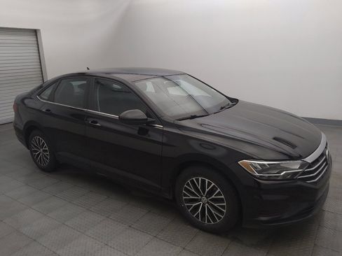 Used 2021 Volkswagen Jetta SE FWD image 11