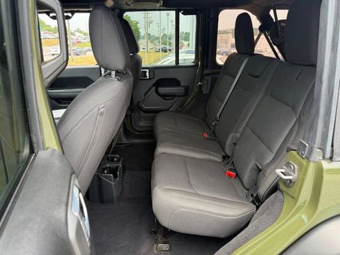 Used 2022 Jeep Wrangler Unlimited Sport AWD/4WD image 31