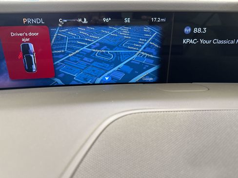 New 2026 Lincoln Nautilus Premier image 16