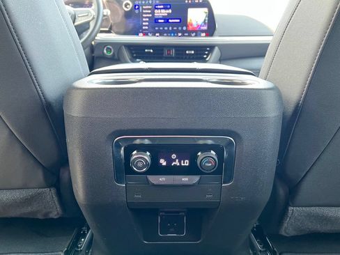 Used 2025 Chevrolet Tahoe LT RWD image 22