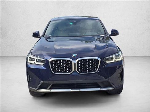 Used 2023 BMW X4 xDrive30i w/ Convenience Package AWD/4WD image 2
