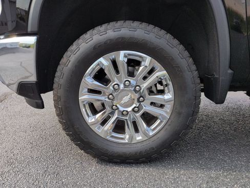 Certified 2024 Chevrolet Silverado 2500 LTZ w/ LTZ Premium Package AWD/4WD image 34