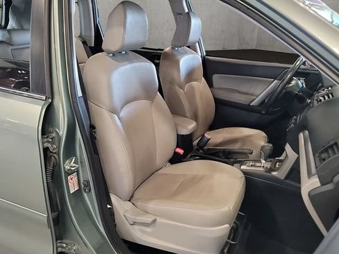 Used 2015 Subaru Forester 2.5i Limited AWD/4WD image 34