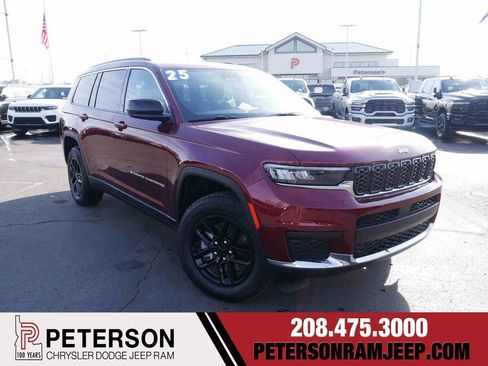 Used 2025 Jeep Grand Cherokee L Laredo w/ Trailer Tow Package image 1