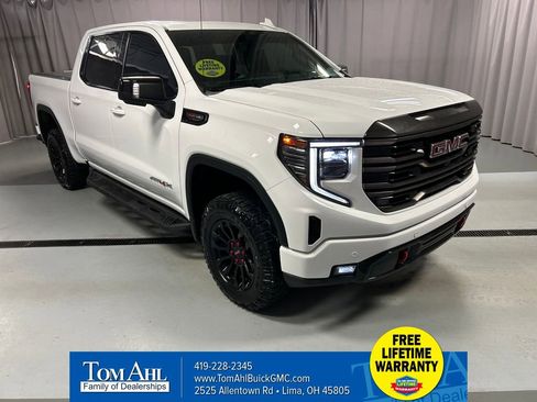 Used 2023 GMC Sierra 1500 AT4X image 1