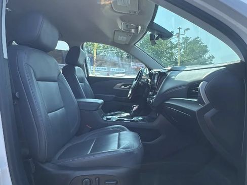 Used 2021 Chevrolet Traverse LT w/ LT Premium Package AWD/4WD image 33