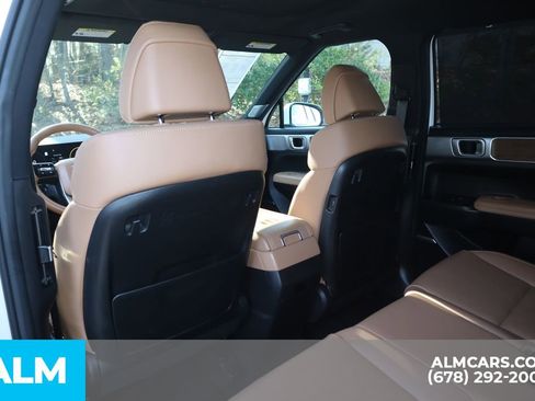 Used 2025 Hyundai Santa Fe Limited image 22