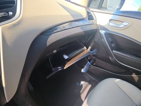Used 2017 Hyundai Santa Fe Sport AWD/4WD image 22