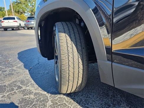 Certified 2022 Volkswagen Taos S w/ IQ Drive S Package image 31