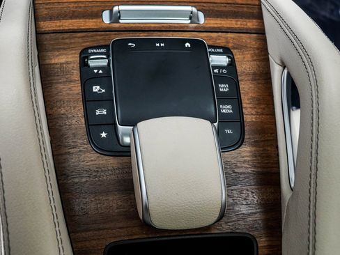 Used 2024 Mercedes-Benz GLE 450 4MATIC image 18