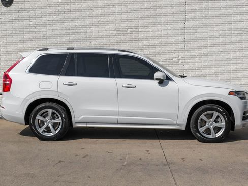 Used 2019 Volvo XC90 T5 Momentum image 7