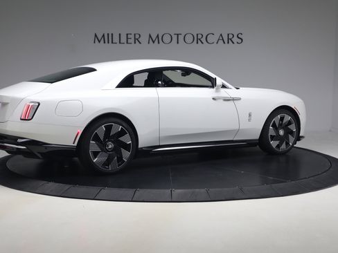 Used 2026 Rolls-Royce Spectre image 5
