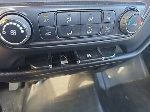 Used 2014 Chevrolet Silverado 1500 W/T w/ Trailering Package image 15