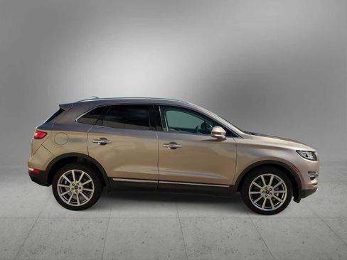Used 2019 Lincoln MKC Reserve w/ MKC Climate Package image 9