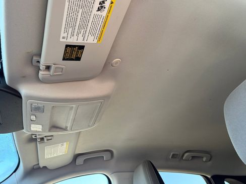 Used 2021 Ford Escape SE image 29