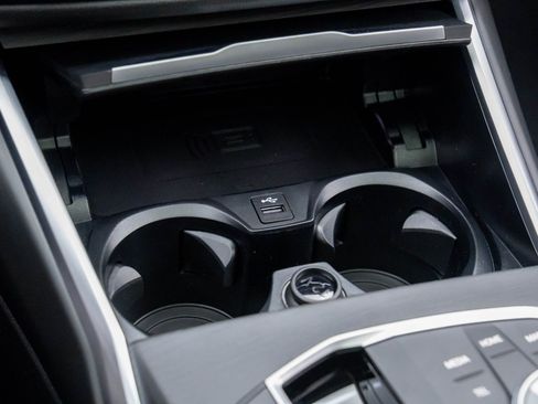 New 2026 BMW 330i xDrive Sedan w/ M Sport Package image 28