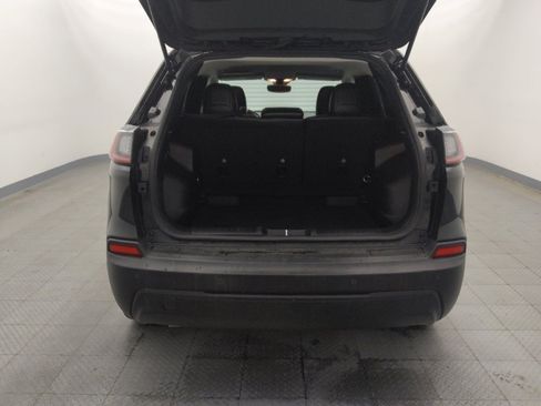 Used 2021 Jeep Cherokee Latitude Plus FWD image 29