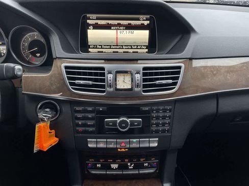 Used 2014 Mercedes-Benz E 350 E 350 Sport image 13