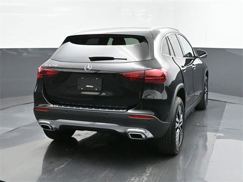 New 2025 Mercedes-Benz GLA 250 4MATIC image 11