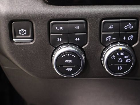 Used 2025 GMC Sierra 1500 Elevation w/ Elevation Premium Package image 24