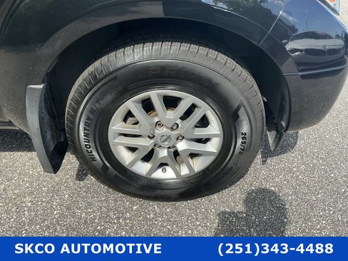 Used 2019 Nissan Frontier SV image 9