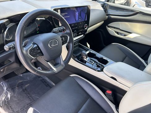 Used 2024 Lexus NX 350h AWD w/ Vision Package image 25
