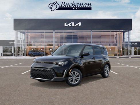 New 2025 Kia Soul LX image 1